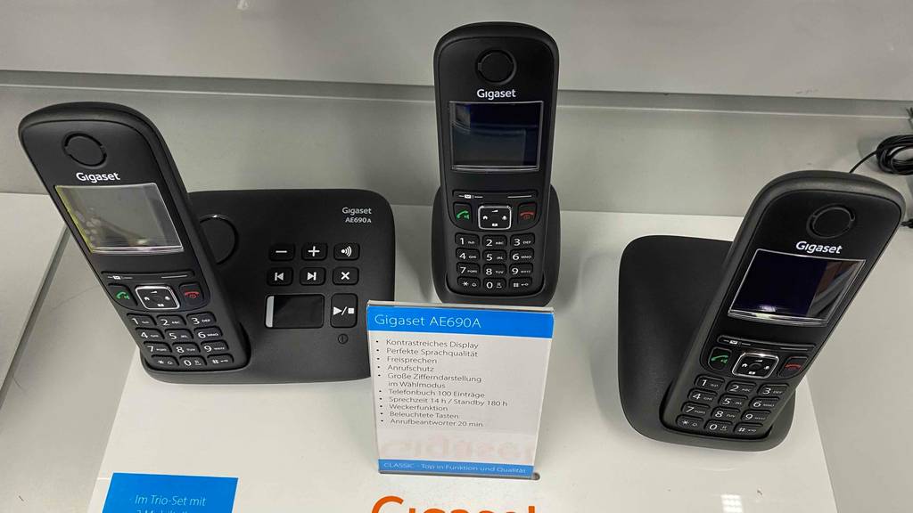 Frontansicht eines Gigaset Schnurloses Telefon-Trio zum testen.