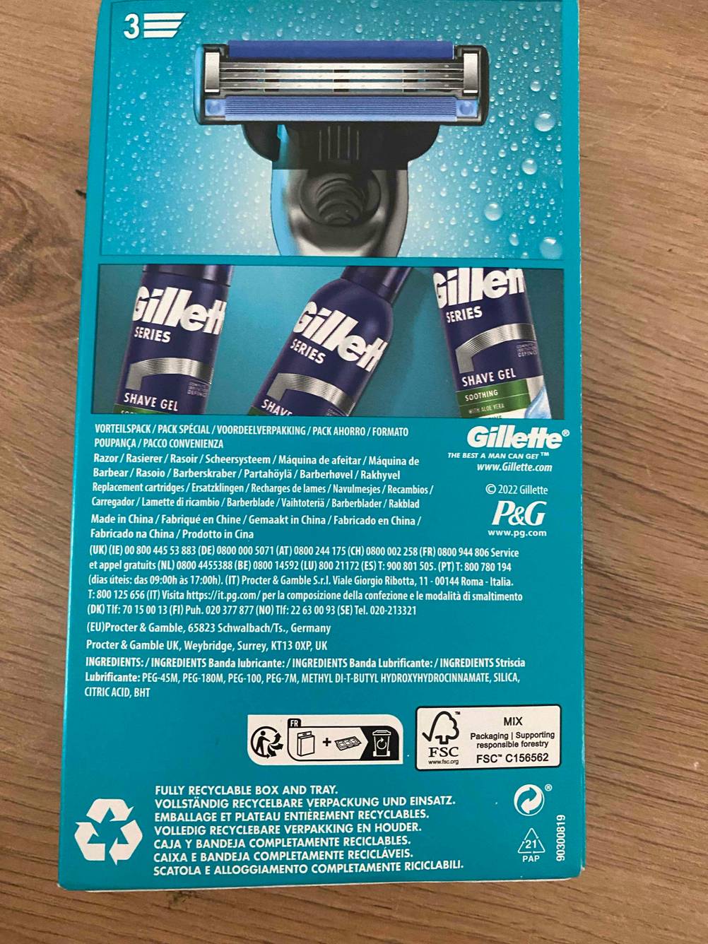 Rückseite der Verpackung der Gillette-Rasierklingen im Test.