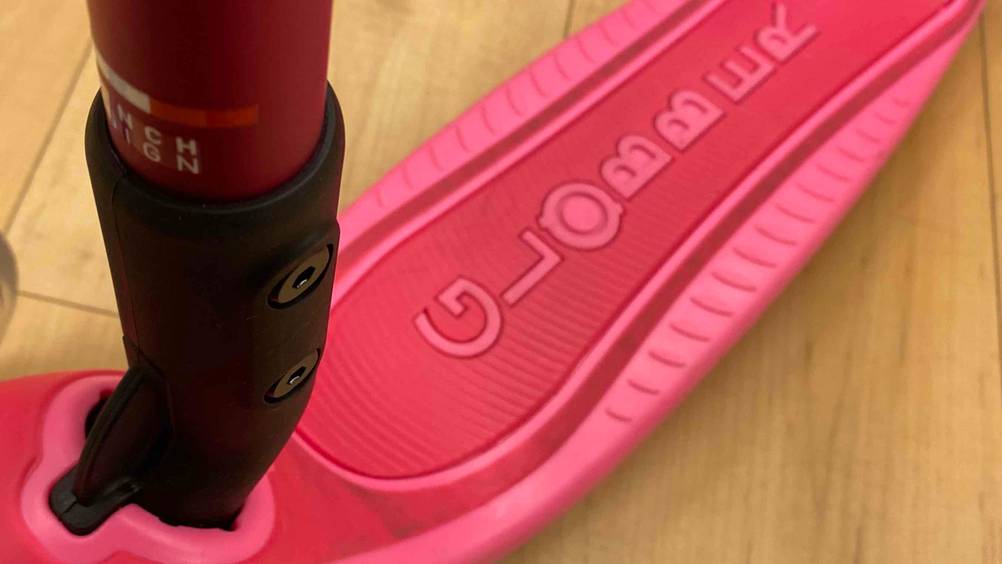 Kinderroller im Test: Detailansicht der Verarbeitung am Lenkerstiel.