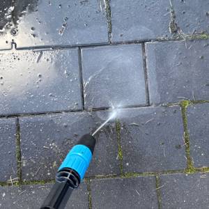 Bodenreinigung von Stein mit dem Gloria MultiJet.