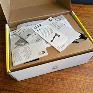 Geöffneter Karton des Gloria MultiJet.