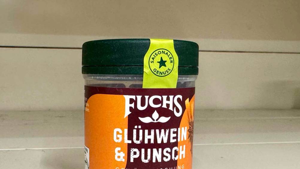 Glühweingewürz getestet: Nahaufnahme der Dose mit Logo und Artikelbezeichnung.