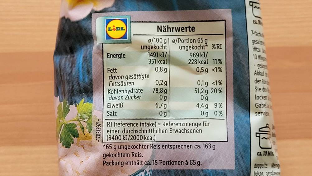 Jasmin-Reis getestet: Nahaufnahme der Nährwerttabelle auf der Packung.