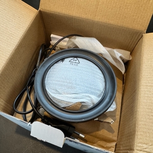 Die geöffnete Verpackung des Graef CH 502 von oben.