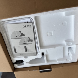 Geöffneter Karton des Graef Master M20