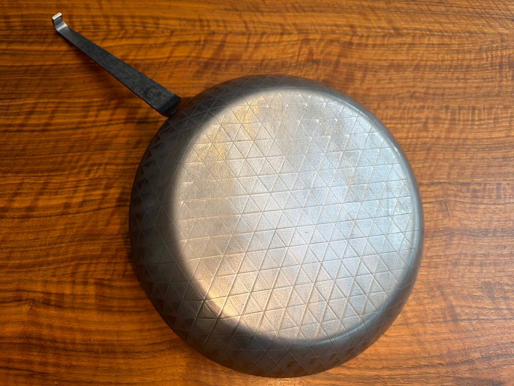 Die Unterseite der Gräwe F400