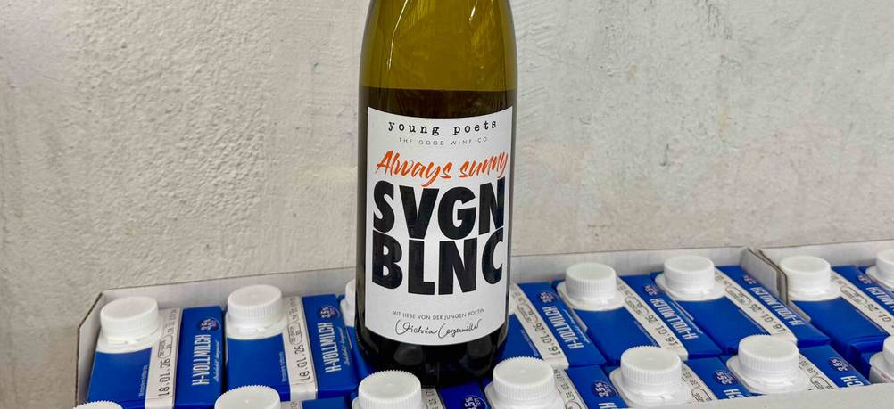 Grauburgunder Pfalz im Test: Nahaufnahme des Labels auf der Flasche.