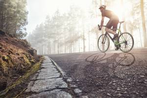 Gravel-Bikes eignen sich für lange Touren.