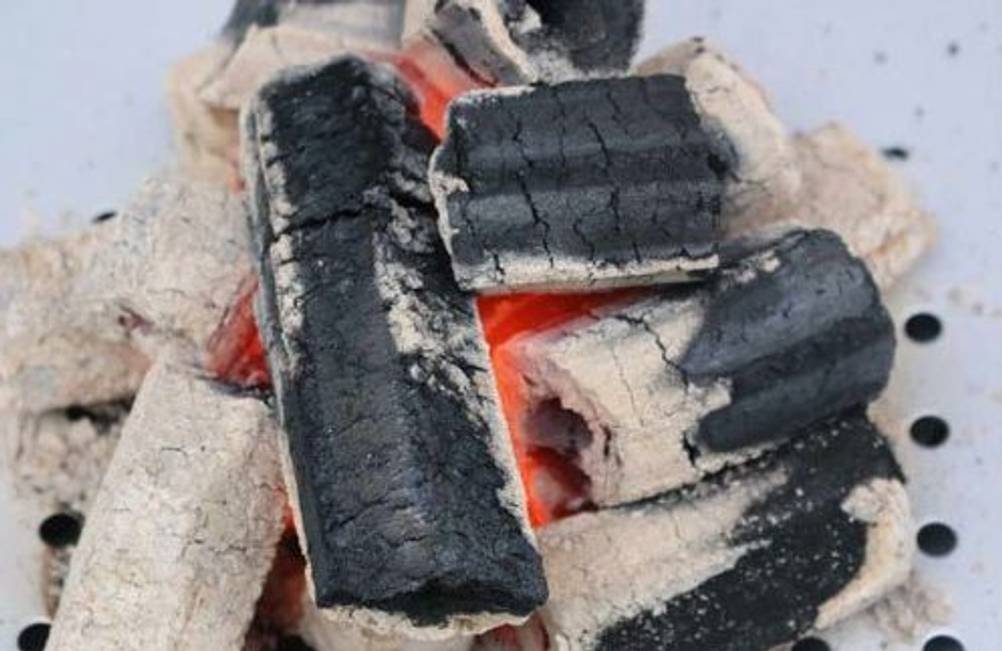 Kokosbriketts werden heißer und glühen länger.