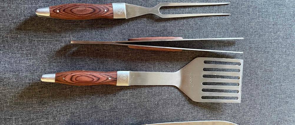 Grillbesteck im Detail