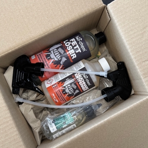 Der getestete Grillreiniger von Bio-chem in seiner Verpackung.