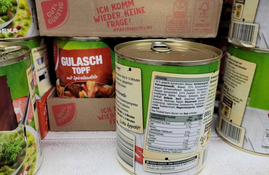 Gulaschtopf von Gut & Günstig getestet: Auf der Rückseite der Dose steht die Zutatenliste.