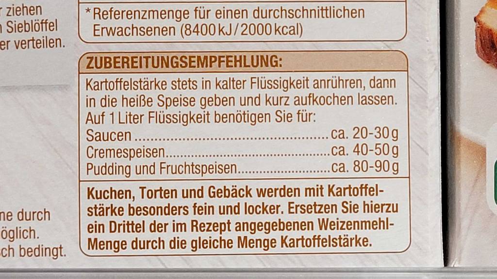 Auf der Rückseite der Verpackung von getesteter Kartoffelstärke stehen Zubereitungsempfehlungen.