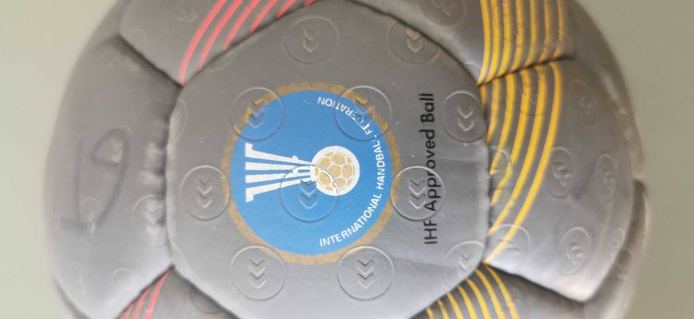 Nahaufnahme des Handballs. 