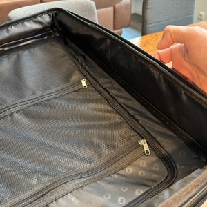 Ein Teil des Innenfachs vom Hauptstadtkoffer Mitte.