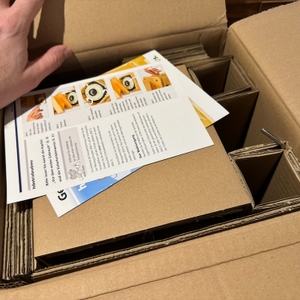 Geöffneter Karton der Hawos-Mühle 1