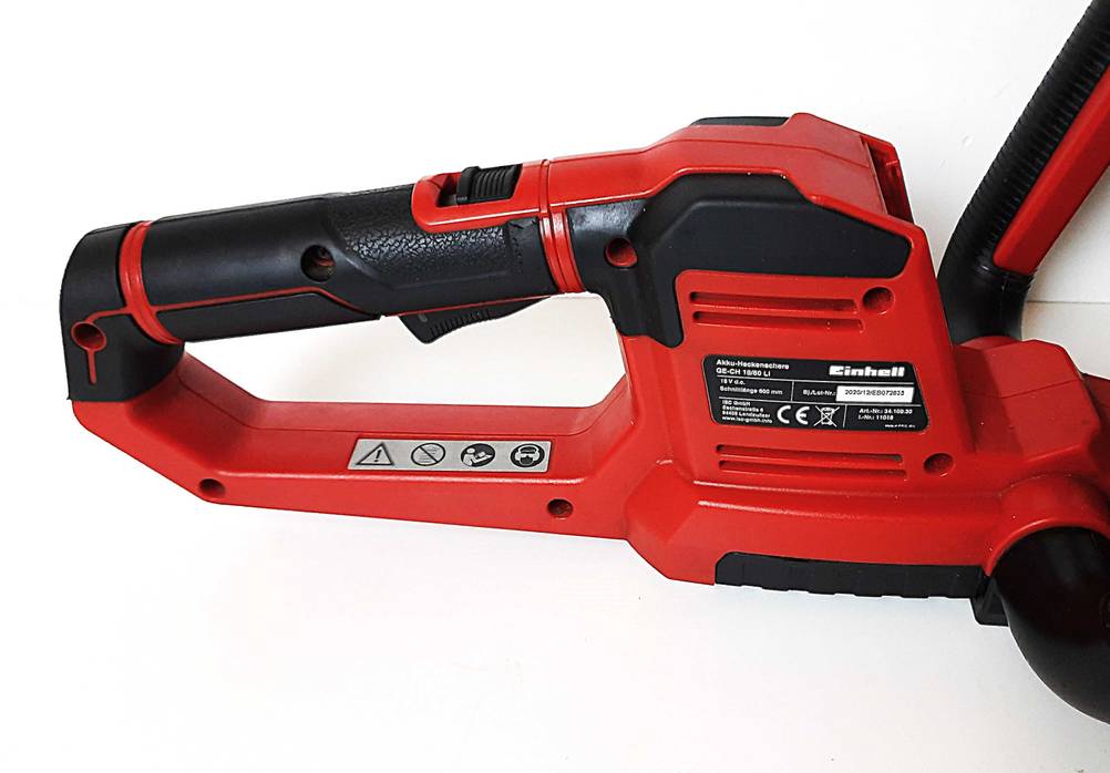 Seitenansicht des Handstückes der getesteten Heckenschere 60 cm.