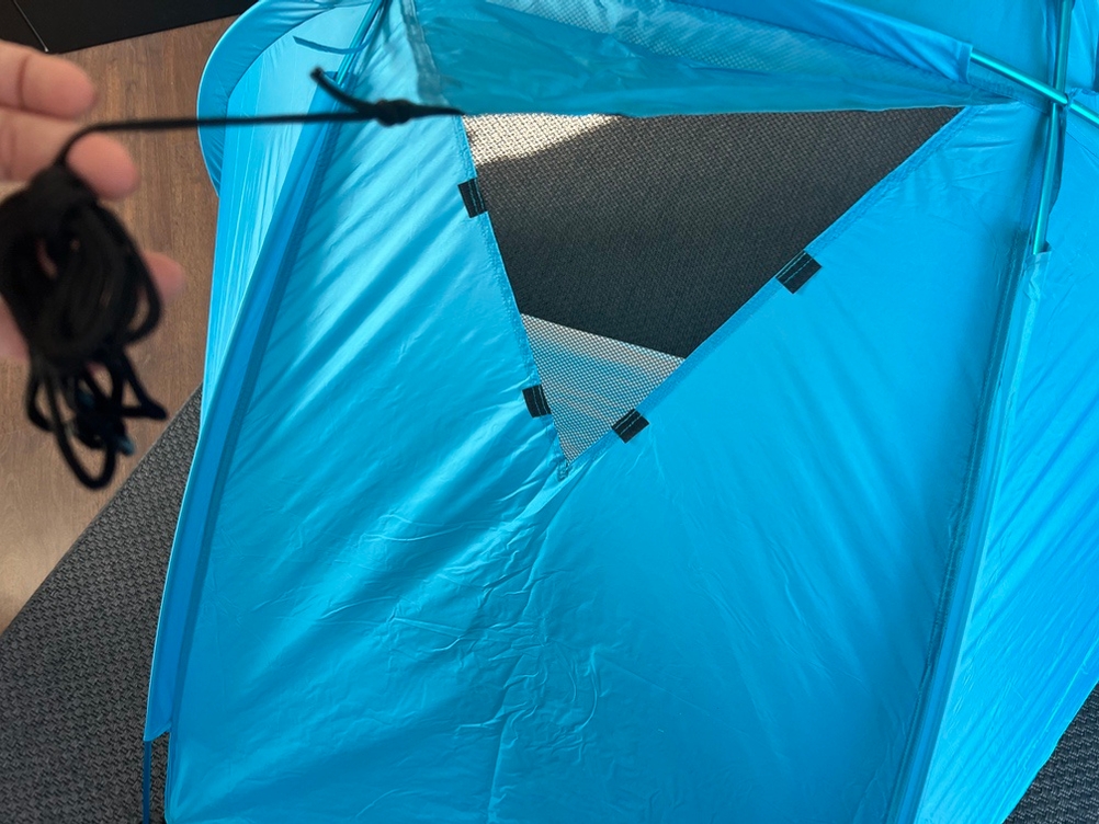 Das geöffnete Fenster der Helios Air 850