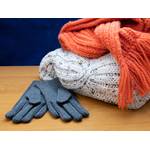 Herren-Merino-Shirt-Test: Handschuhe und weitere Winter-Accessories aus Wolle.