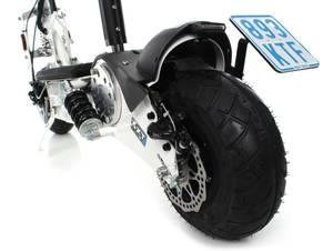 Die Straßenzulassung entscheidet, ob Sie Ihren Scooter in der Öffentlichkeit benutzen dürfen.