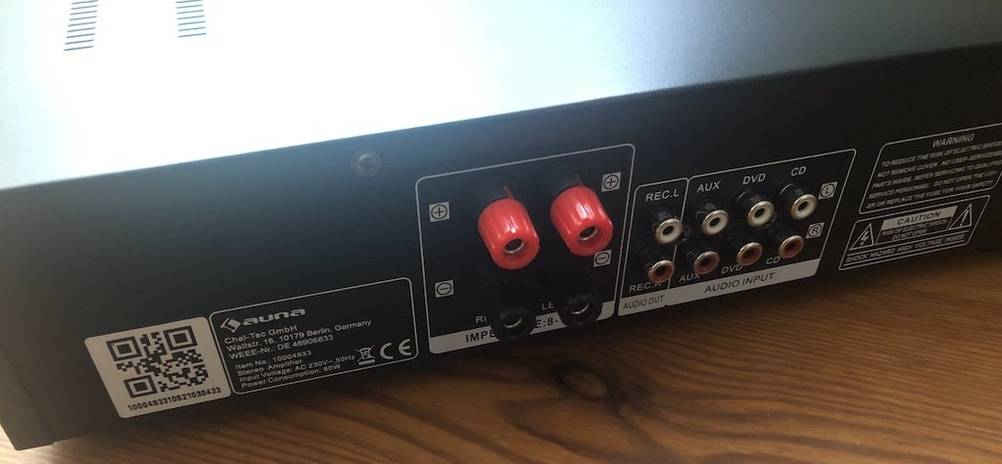 Hifi-Verstärker-Test: Gerät von hinten