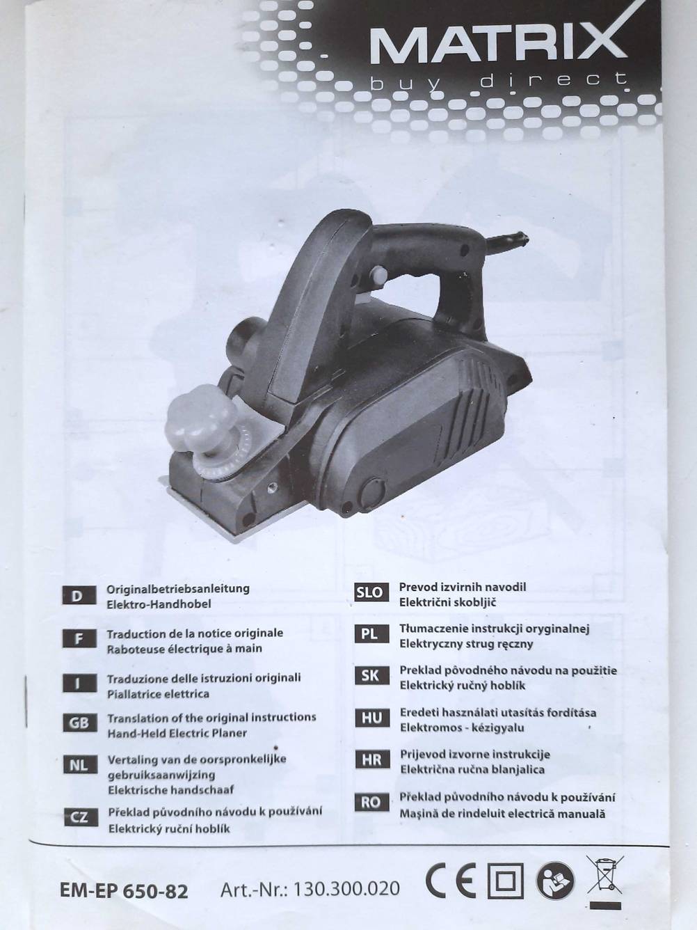 Im Test: Die Bedienungsanleitung einer Hobelmaschine von oben auf einer hellen Fläche.