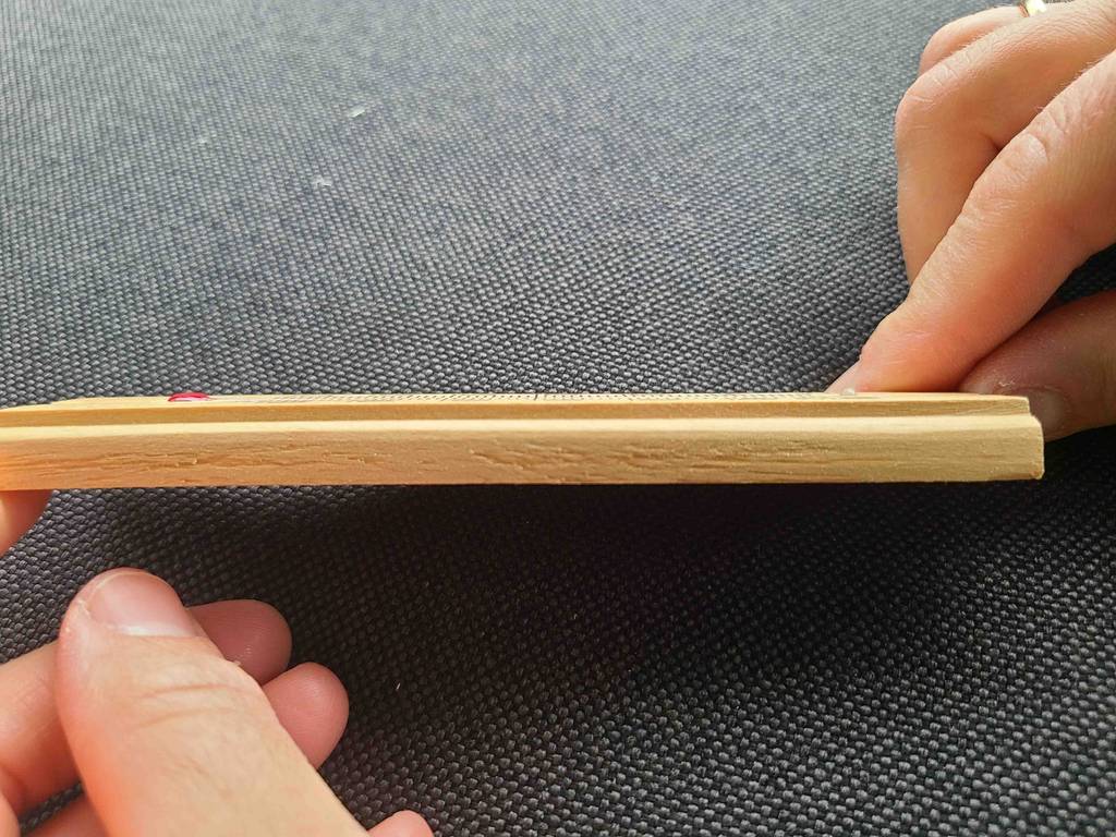 Seitenansicht eines getesteten Thermometer analog.