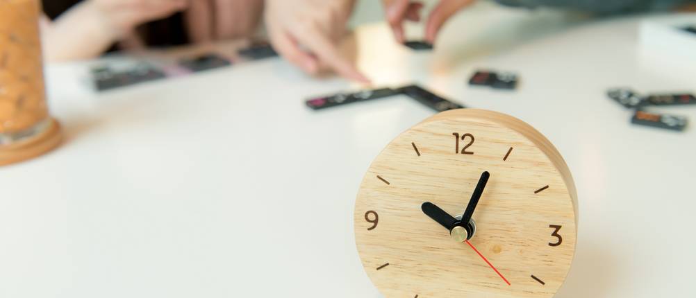 holz-wecker-test