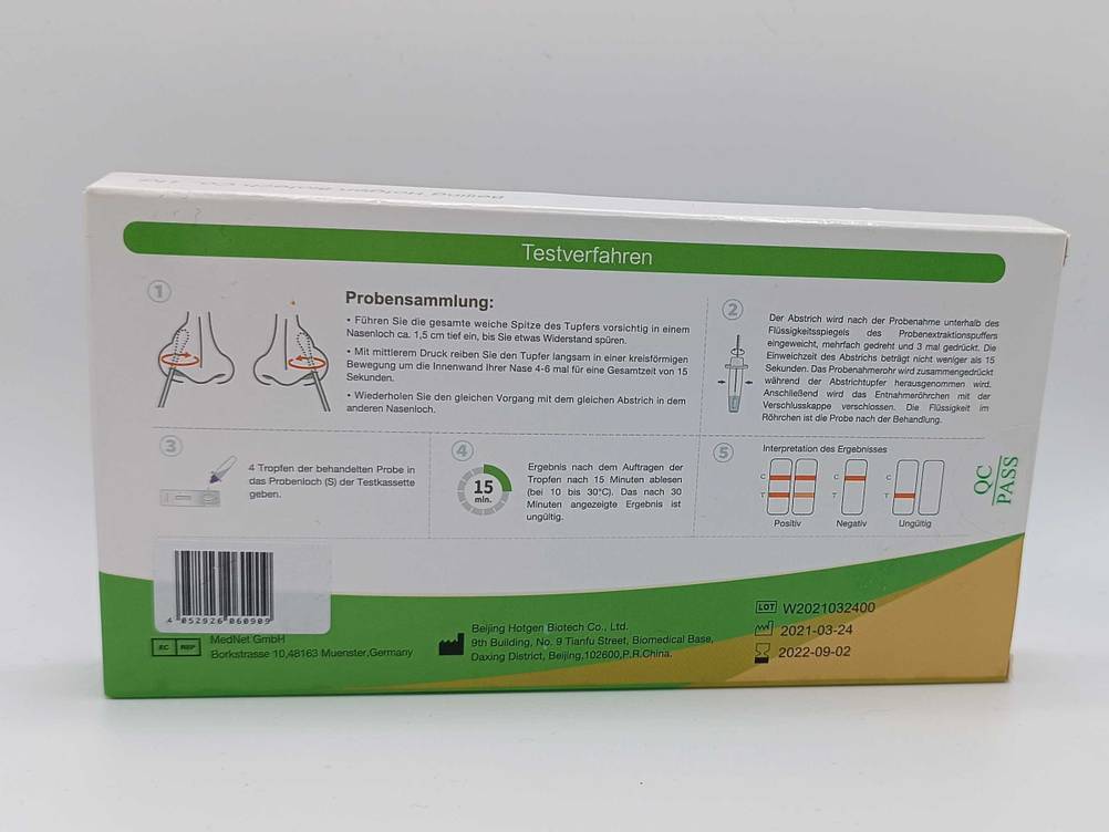 Coronavirus-Schnelltest getestet: Rückseite einer Packung mit Bedienungsanleitung.