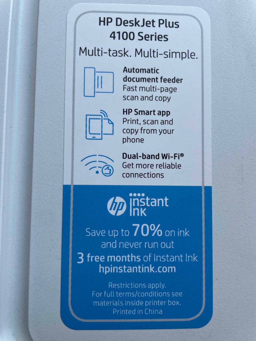 HP-Drucker getestet: Nahaufnahme eines Aufklebers mit Informationen.
