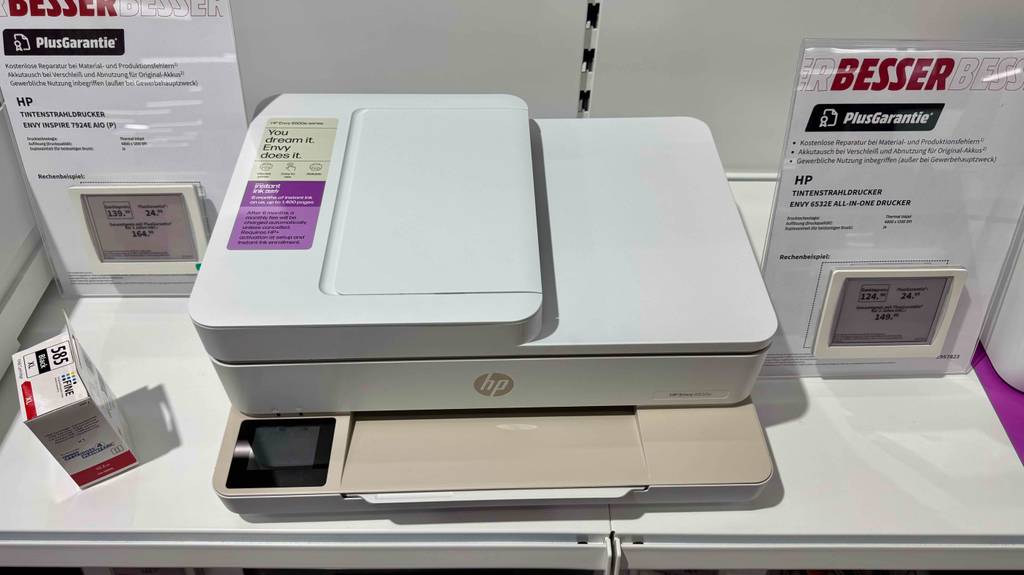 HP-Envy-Drucker im Test: Ansicht eines Geräts von oben.