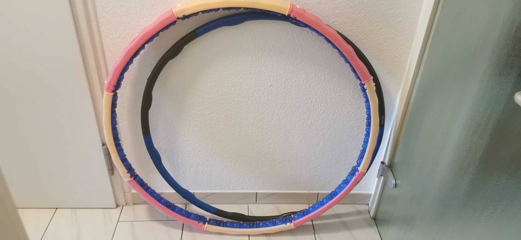  2 verschiedenfarbige hula-hoop-reifen-zum-abnehmen
