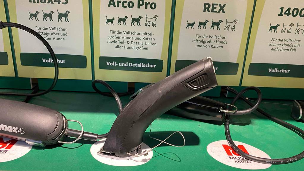 Getestete Hundeschermaschine mit Kabel.