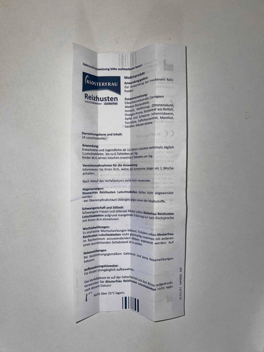 Packungsbeilage von getesteten Hustenbonbons.