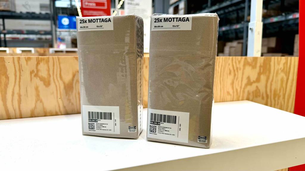 Papierhandtücher-Test: Auf den Verpackungen stehen Infos zu Größe und Anzahl.