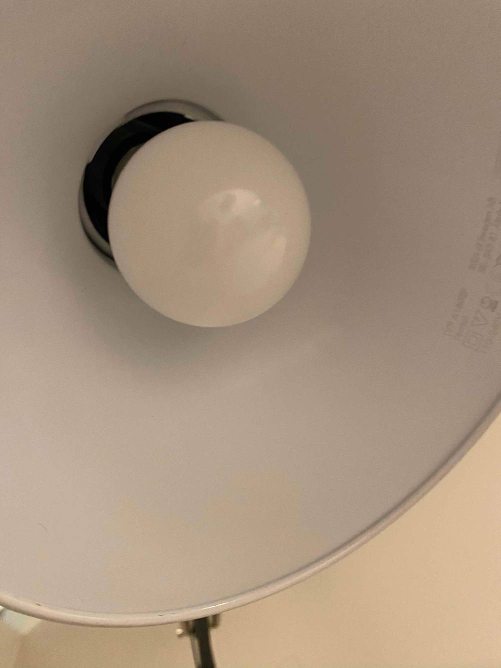 Leuchtkopf von einer getesteten IKEA-Schreibtischlampe.