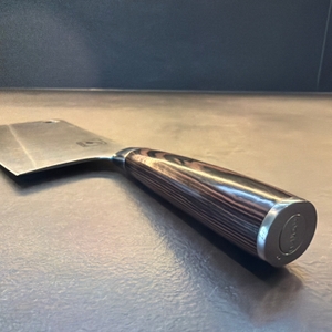 Der Griff vom imarku-Küchenmesser in Nahaufnahme