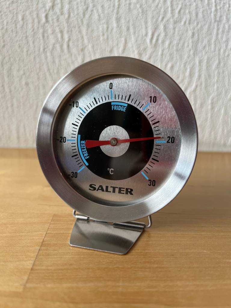 Das Kühlschrank-Thermometer von Salter. 