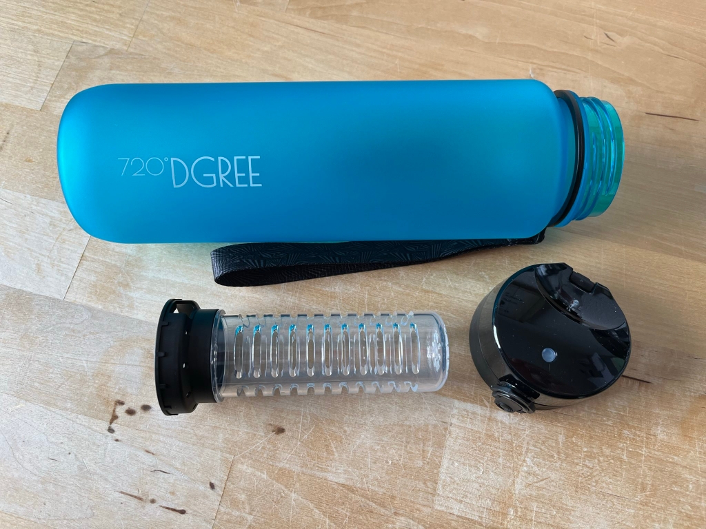 Trinkflasche-für-kohlensäurehaltige-Getränke: 720-Degree mit Zubehör