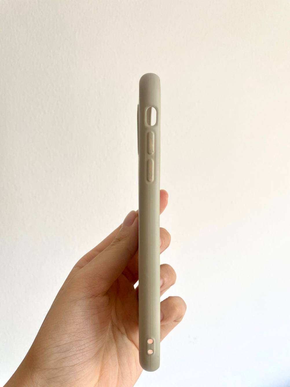 iPhone Hülle Imikoko von der Seite