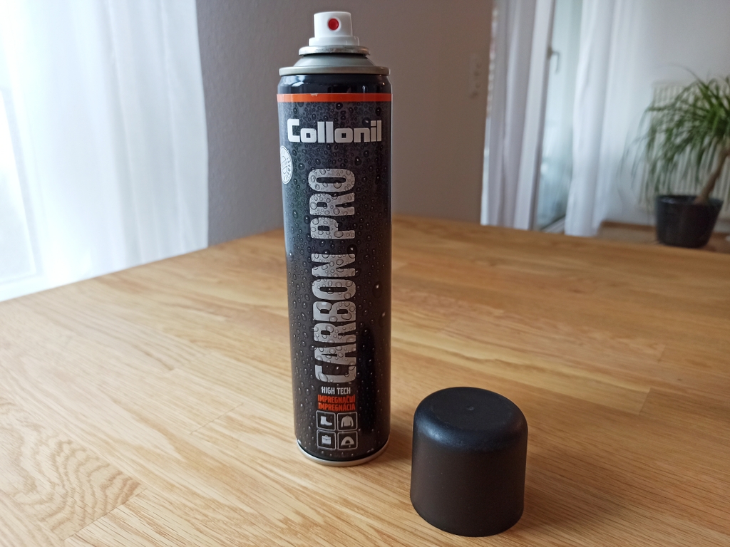 Collonil CARBON PRO in Nahaufnahme