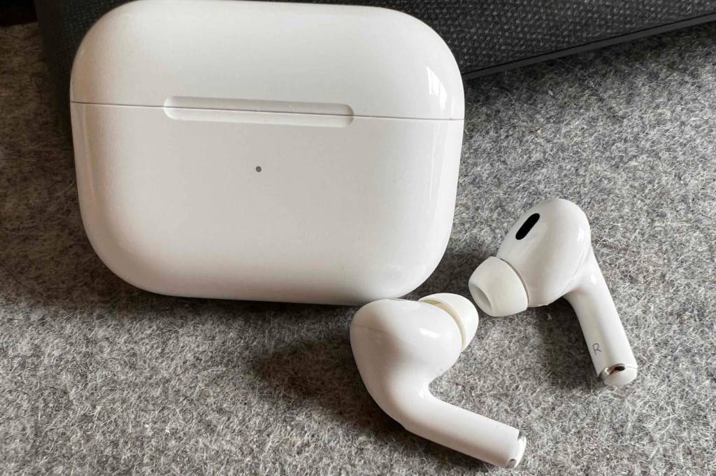 in-ear-kopfhörer-mit-box. 