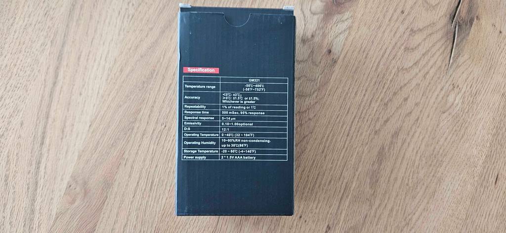 Infrarot-Thermometer im Test: Rückseite der Originalverpackung.