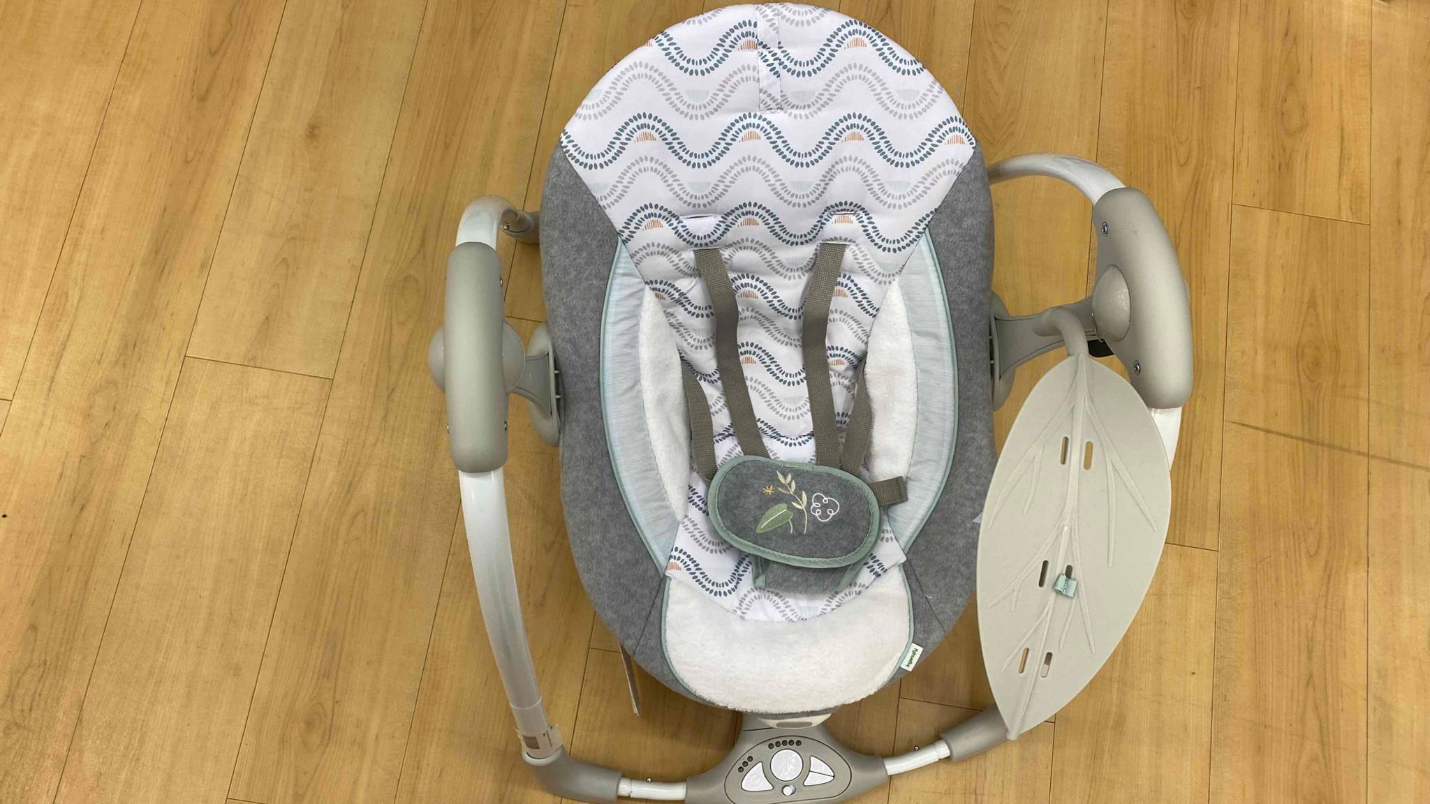 Schne Babywippe Elektrisch Joie Bild