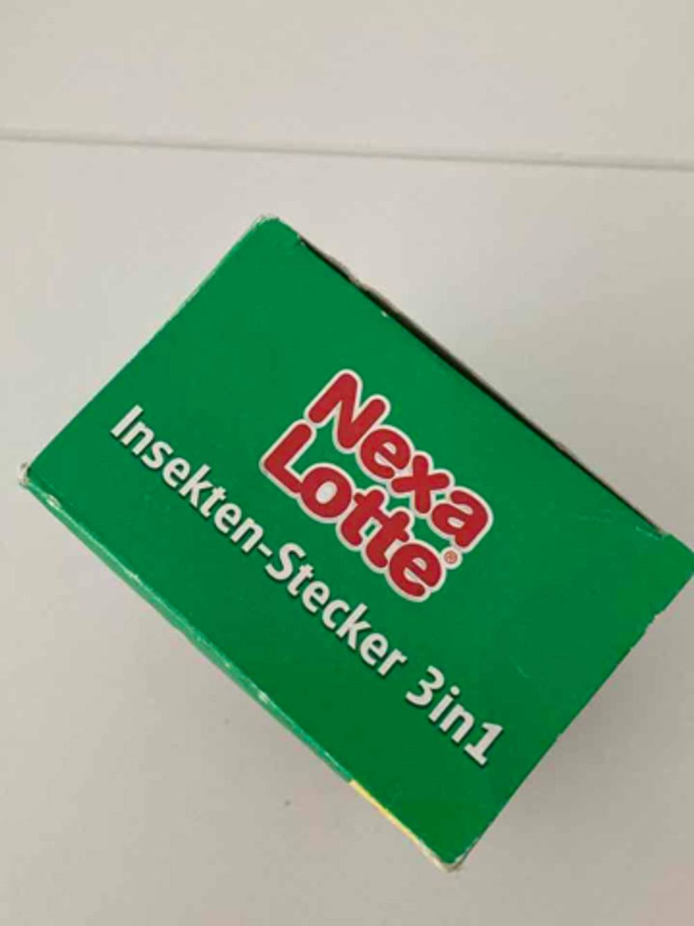Die Verpackung des Insektenvernichter im Test von oben.