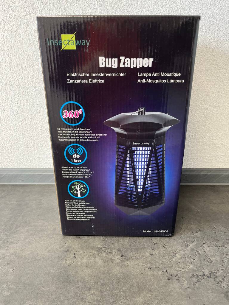 Insektenvernichter von Insectaway in der Original-Verpackung im Test.