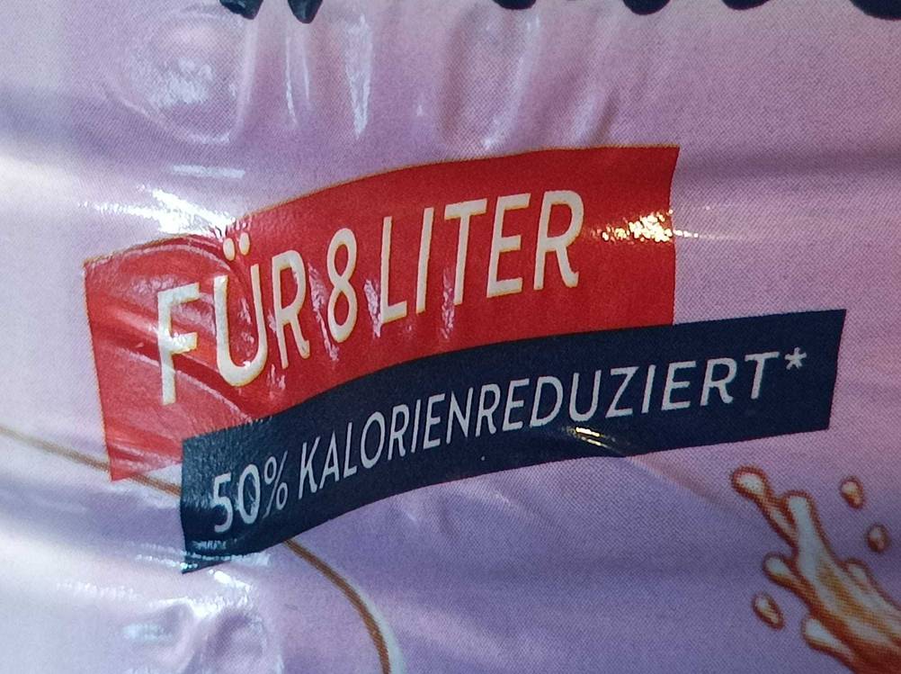 Instant-Tee getestet: Nahaufnahme der Informationen auf der Verpackung.
