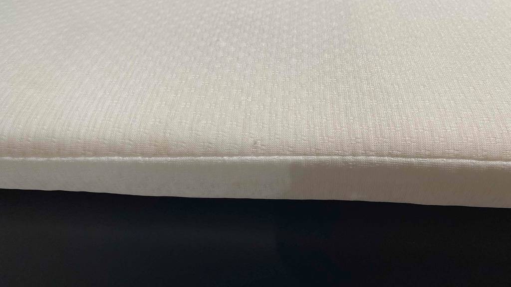 Topper 120x200 getestet: Detailansicht des Materials.