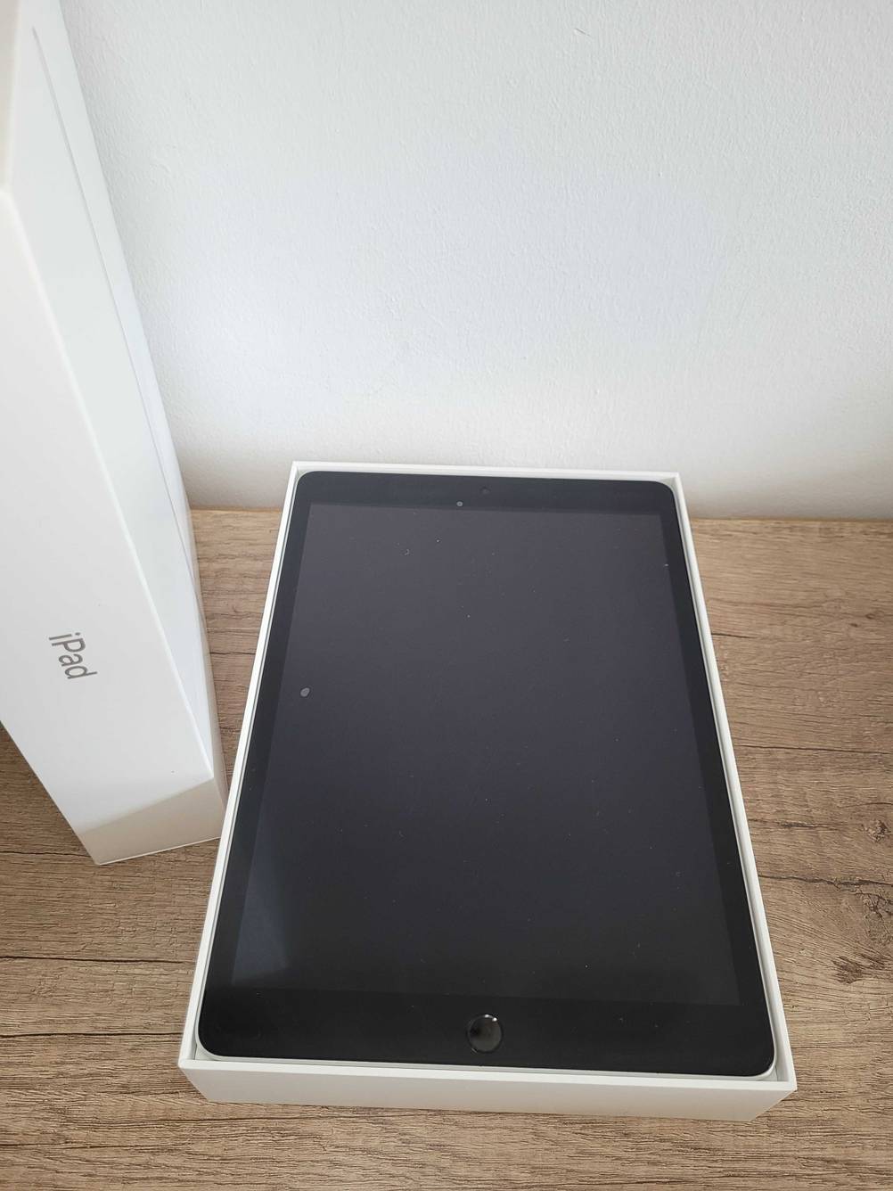 getestetes iPad in geöffneter Verpackung