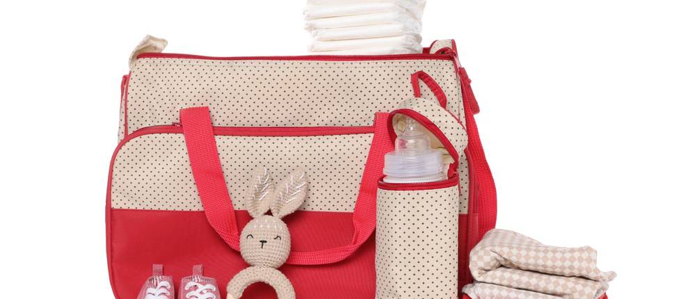 Isoliertasche Babyflasche Test: Set aus Wickeltasche, Isoliertasche und weiterem Baby-Zubehör